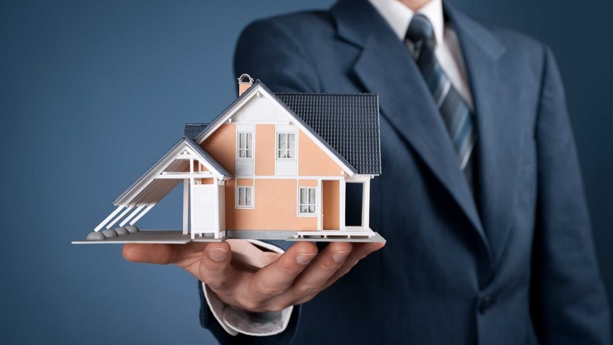 پیشنهاد تشکیل یک تیم تحت نظارت دادستانی برای نظارت بر مشاورین املاک